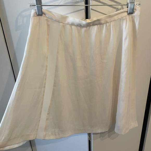 Kenneth Cole Dresses & Skirts - Kenneth Cole Cream Skirt